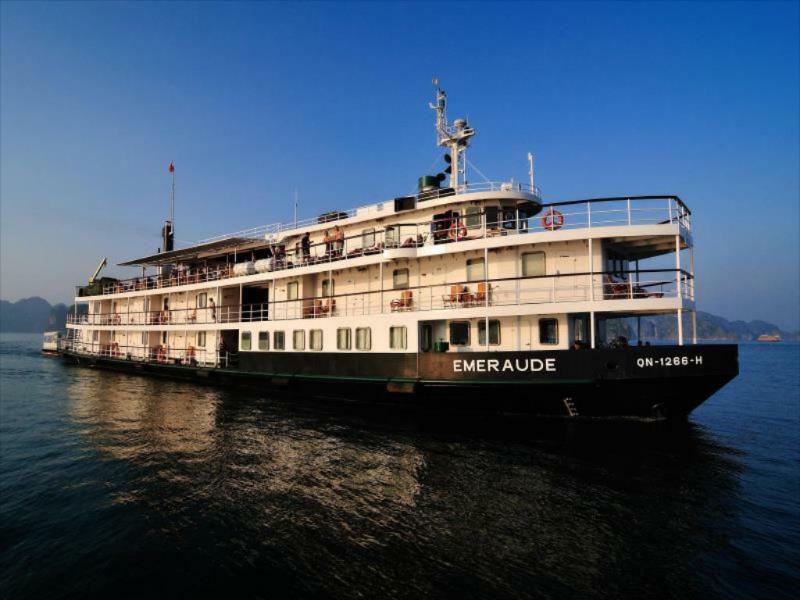 Emeraude Classic Cruises Hotel Ha Long Exterior photo