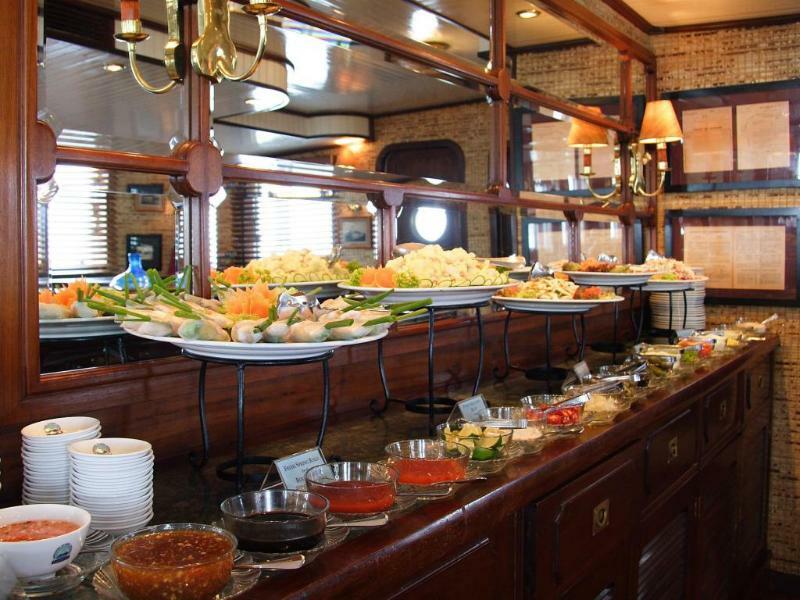 Emeraude Classic Cruises Hotel Ha Long Exterior photo